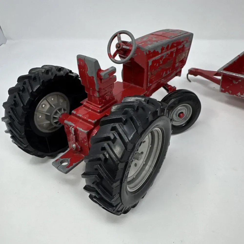 Vtg Red Farm Tractor The ERTL Co STK 415 International Metal and‎ Wagon